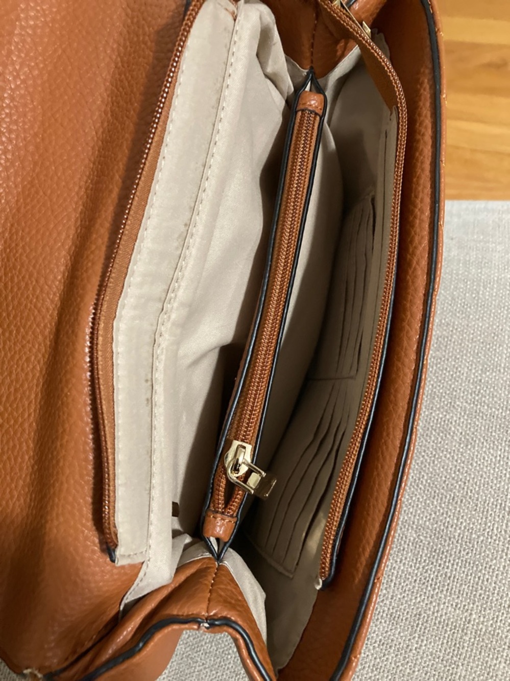 Rehab Bags & Wallets - Picture 9 of 14